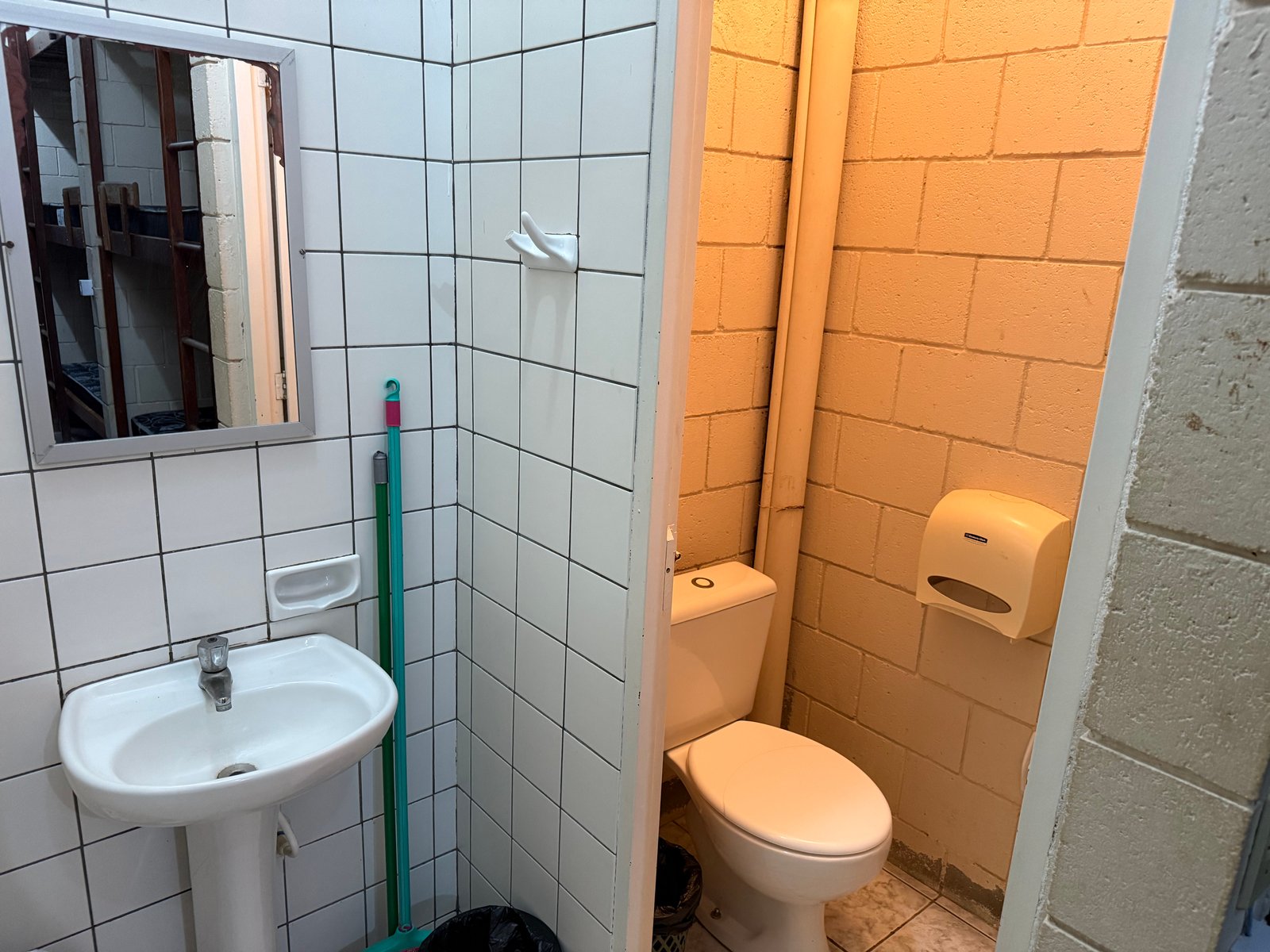 Bloco de Apartamentos "B" - Feminino